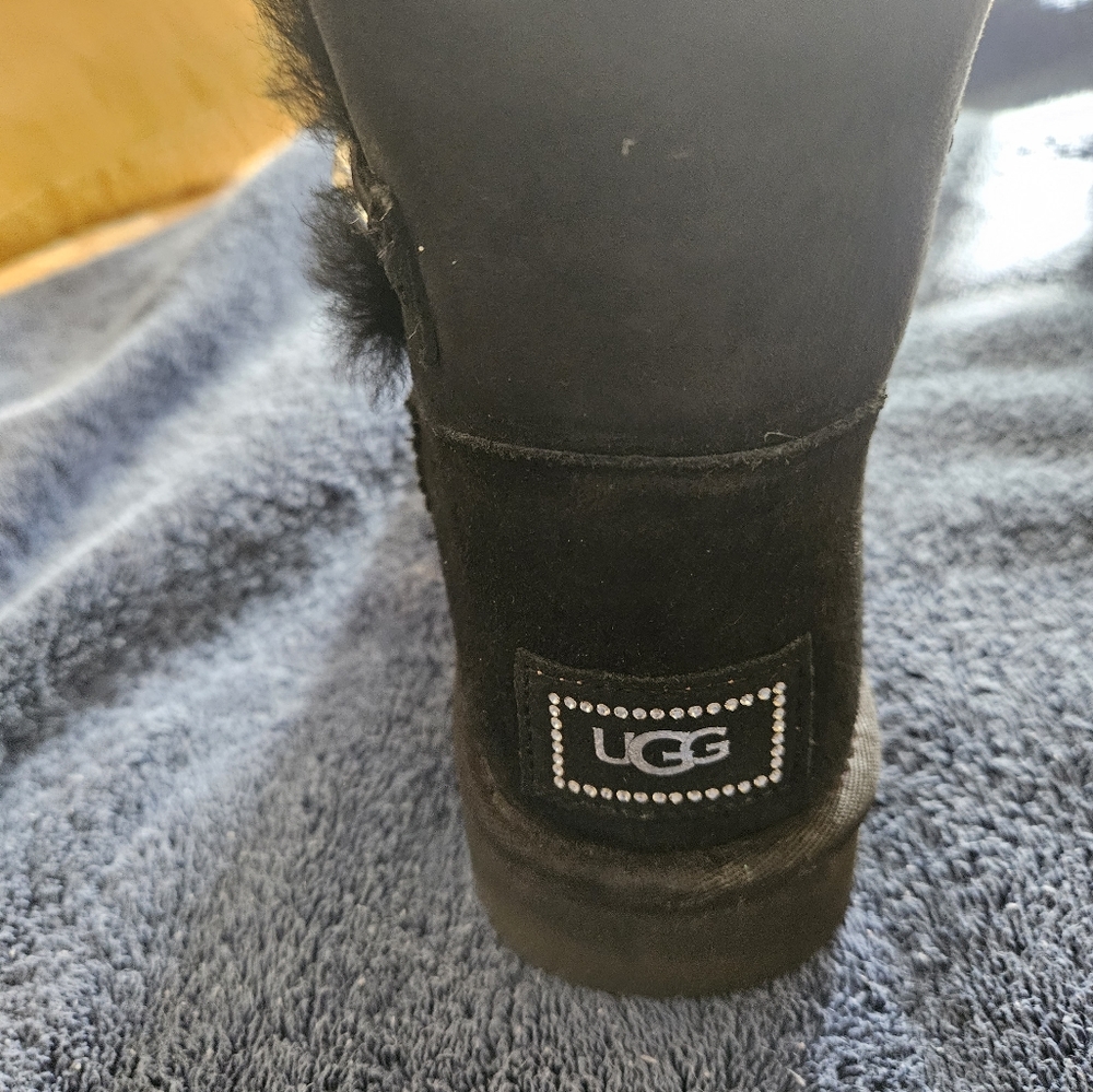 Boots - Picture 2 of 4